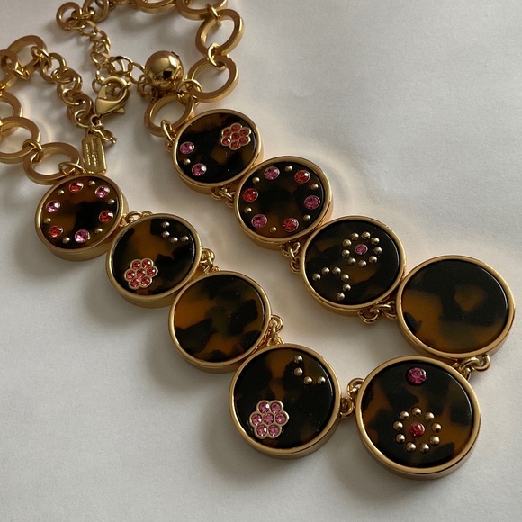 Kate Spade “Out of Her Shell” necklace - Picture 6 of 8